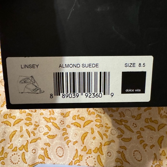 Dolce Vita Almond Suede Linsey Wedge sandals - Picture 3 of 6